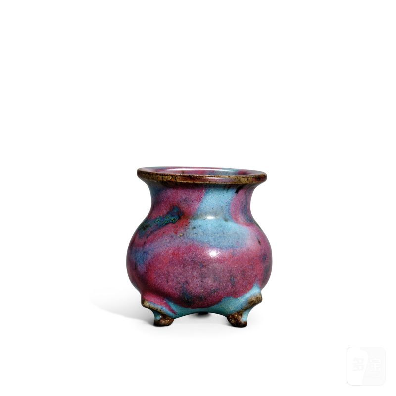 A Junyao purple-splashed blue-glazed tripod incense burner, Jin - Yuan dynasty | 金至元 鈞窰天藍釉紫斑三足爐 - 图2